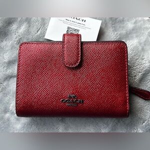 Coach Crossgrain Leather Medium Corner Zip Wallet
